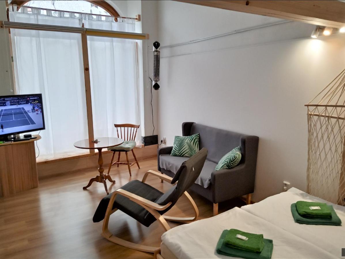 Apartment Pod Hradem Loket Extérieur photo